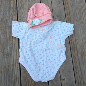 Vintage Girls 3-6 mo. Bodysuit Onesie with Hat